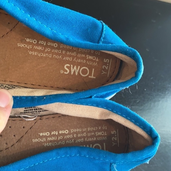 TOMS Classics Youth Navy Canvas Color Block Size 2.5 Y - Picture 6 of 9